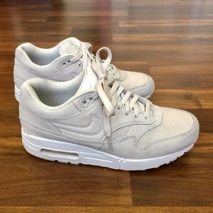 NIKE Air Max 1 Premium Summit White Size 7